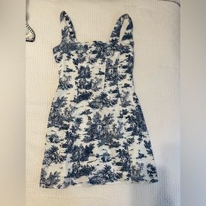 I wore this floral dress once to a wedding recently.